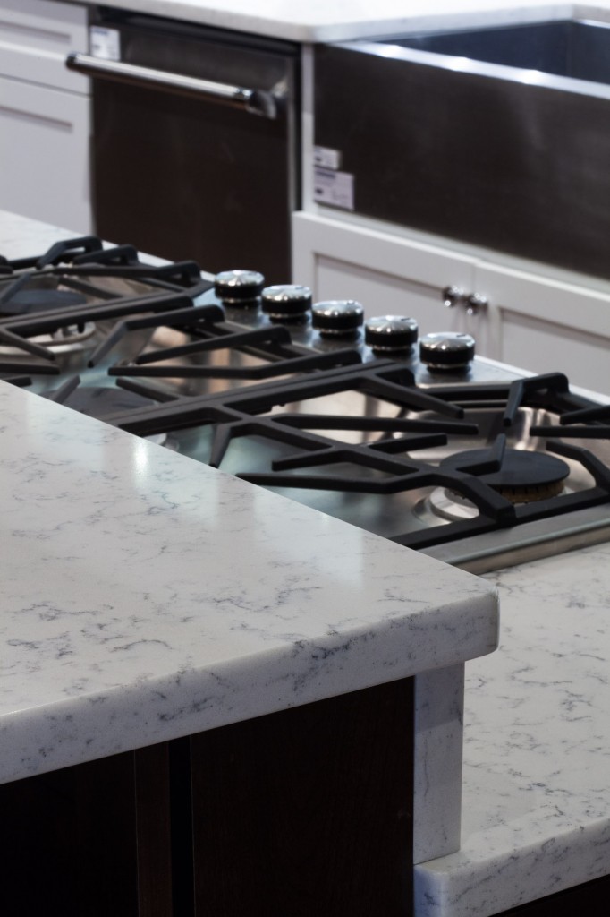 Lyra Silestone Kitchen with Pencil edge